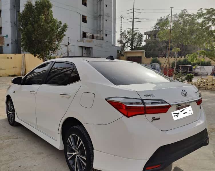Toyota Corolla Altis 2023