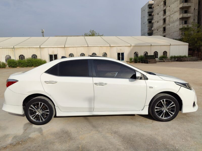 Toyota Corolla Altis 2023